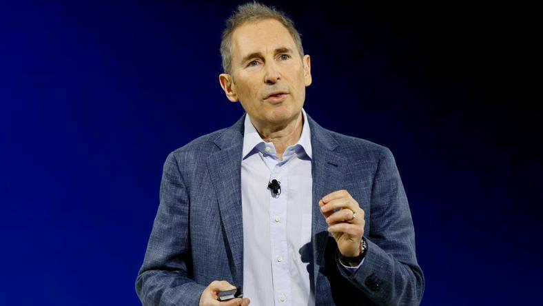 亚马逊CEO专访:像创业公司一样自我进化,才能活下去